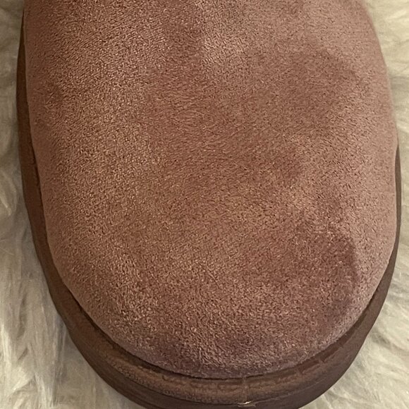 Like New Beautiful SO mauve faux fur boots - Picture 8 of 9